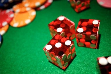 Wild Coaster stake adjustment interface on super33 slot showing bet level options